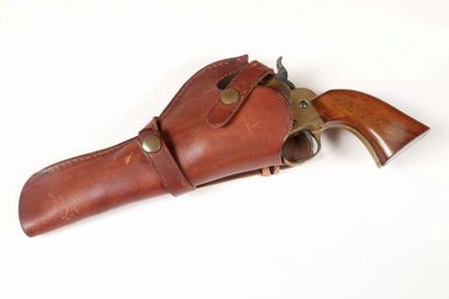 null Revolver type Colt Pocket.
A.B.E. Reproduction moderne pour le tir.