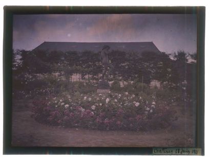 null Chatou et Chatenay (vraisemblablement Chatenay-Malabry), 1910 et 1911.
Dix autochromes...