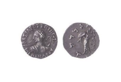 null BACTRIANE, Ménandre (160-145).
Lot de 2 drachmes (2,43 g. et 2,47 g.) au buste...