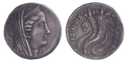 null EGYPTE, Ptolémée III (246-221).
Décadrachme (34,52 g.) au buste d'Arsinoë II...