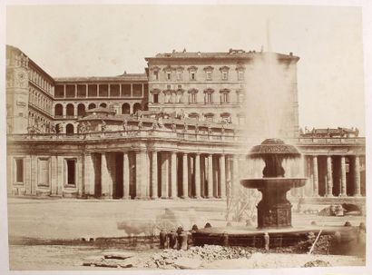 PIETRO DOVIZIELLI (1804-1885) Fontaine San-Pietro en travaux et Palais du Vatican,...