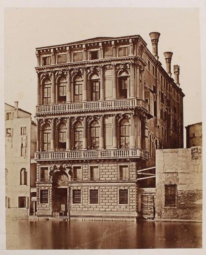 Domenico Bresolin (1813-1899) 4 palais vénitiens, vers 1855, 4 épreuves légérement...