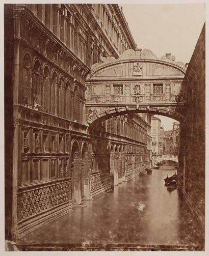 Photographe non identifié Pont du Rialto et pont des Soupirs, Venise vers 1858, nombreux...