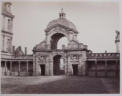 Alphonse Davanne (1824-1912) Palais de Fontainebleau et baptistère, vers 1860, 4...