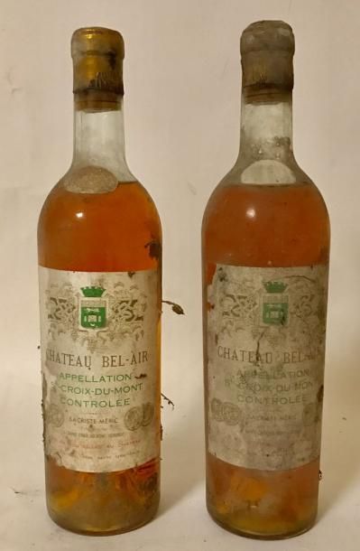 null 2 bouteilles CHÂTEAU BELAIR - Ste. Croix du Mont "1959" Etiquettes abimées difficilement...