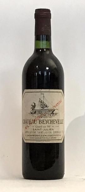 null 1 bouteille CHÂTEAU BEYCHEVELLE 3éme GCC St. Julien 1982 - Etiquette légèrément...