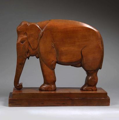Gaston Étienne LE BOURGEOIS (1880-1956) "Eléphant"
Bois naturel sculpté, années 20
Sur...