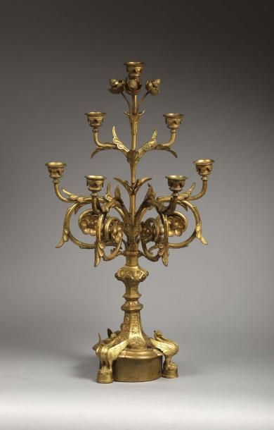 null Candélabre en bronze vernis. attribué à POUSSIELGUE RUSAND vers 1890-1900Sept...