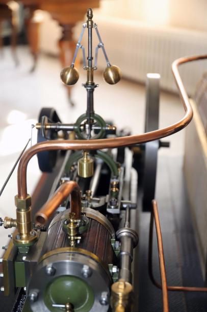 null Grande maquette de moteur à vapeur horizontale attribuable à la maison Benevolo...
