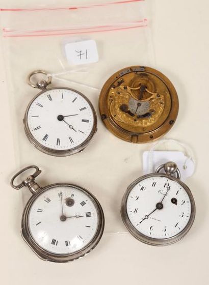 null Trois montres en argent XIXe siècle dont deux guillochées et un mouvement à...