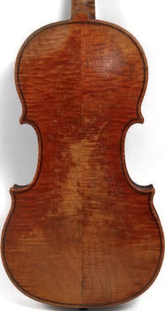 null Violon avec l'étiquette ‘Réparé par Jacquot, Luthier à Nancy 1898'. 358 mm....