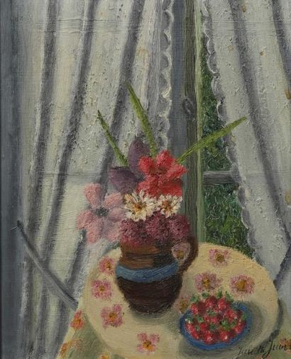 Juliette JUVIN (1896-?) L'assiette de fraises et le bouquet de fleurs devant la fenêtre.

Huile...