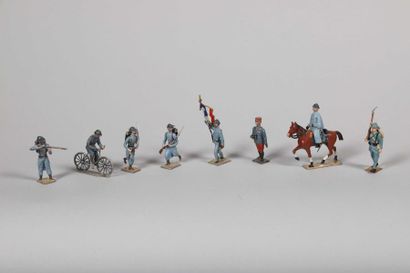 CBG et divers Soldats de la 1ère guerre mondiale, à la charge et au défilé - cycliste...