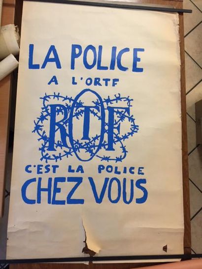 null LA POLICE A L'ORTF RTF C'EST LA POLICE CHEZ VOUS Affiche 91,5 x 57,5 cm
Déchirures,...
