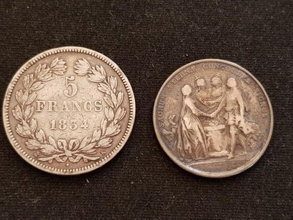 null LOT: pièce 5 FRANCS ARGENT Louis-Philippe 1834 et médaille de mariage argent...