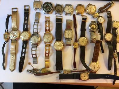 null Lot d’environ vingt montres-bracelets mécaniques, homme et femme.