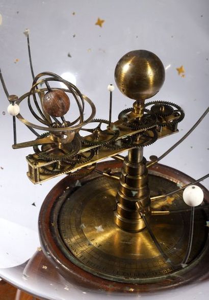 null * Planétaire Copernicien et globe stellaire du système Bertaux, fin du XIXe...