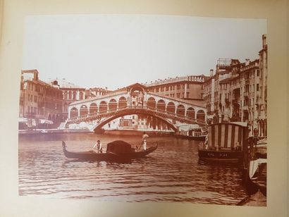null Album de voyage en Italie contenant au total plus de cent photographies en bon...