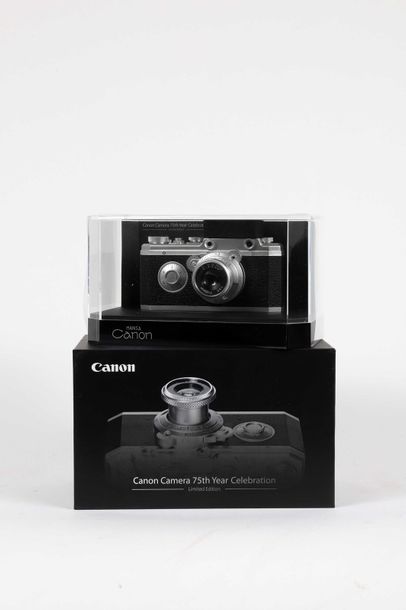 null Canon, réplique en miniature du premier appareil photographique officiel Canon...