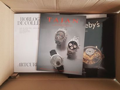 null Très important lot (7 cartons) de catalogues des ventes d’horlogerie.