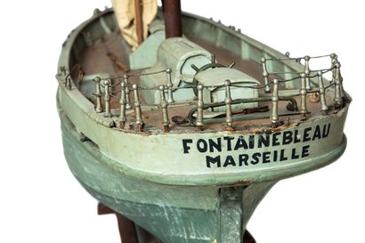  Important model of a sailing boat in painted wood On the stern is inscribed "Fontainebleau...