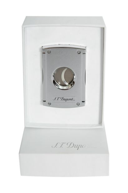S.T. DUPONT. Cigar cutter in silver plated...