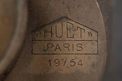  HUET PARIS. Pair of bronze navy binoculars, with its green filters N°26594 (S-8x50)...