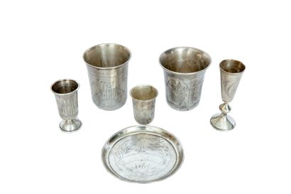 Russian silver lot with engraved decoration,...
