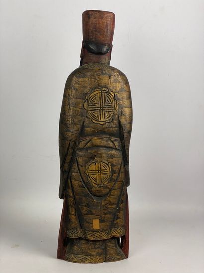  Sujet en bois laqué rouge et doré sculpté Chine Représentant l'un des trois dieux...
