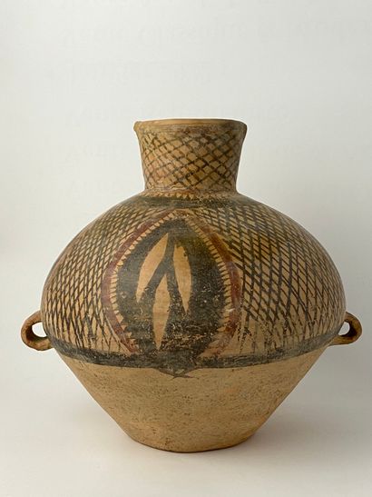 Vase en terre cuite à décor peint Chine (?)...