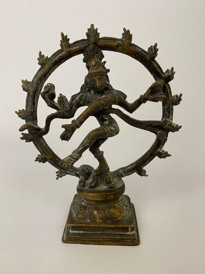  Divinité Indou en bronze vers 1900. H : 16 cm