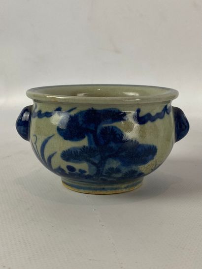  SET OF TWO WHITE BLUE PORCELAIN Includes a covered pot with landscape decoration...