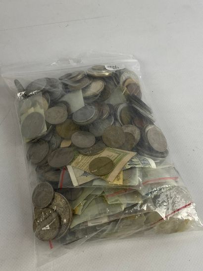 Lot of various coins, some bills ...
