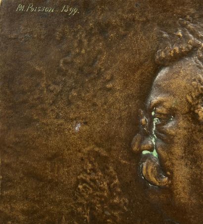  Plaque en bronze sculpté en bas-relief représentant le portrait en buste de profil...