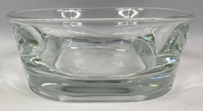  SEVRES 
Coupe en cristal 
Marque sous la base 
Diam: 24 cm