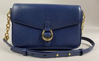  Ralph LAUREN 
Shoulder bag in navy blue epi leather, flap closure with snap button,...