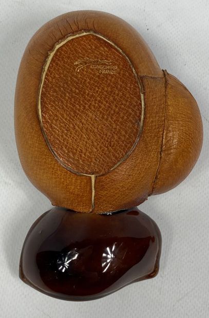  LONGCHAMP 
Cendrier Gant de boxe en céramique marron gainée de cuir naturel