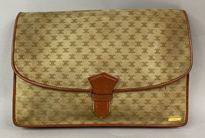  CELINE 
Beige leather clutch bag with monogrammed patterns and natural leather,...