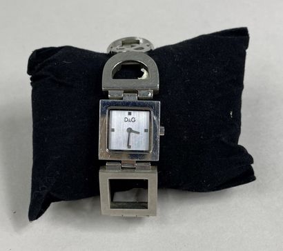  DOLCE & GABBANA 
Steel lady's wristwatch, square case, silver dial with applied...