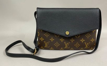  Louis VUITTON 
Shoulder bag in Monogram canvas and black grained leather, one zipped...