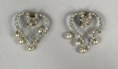 Pair of metal heart-shaped ear clips decorated with rhinestones and fantasy pearls...