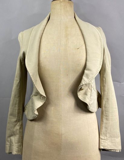  Vivienne WESTWOOD 
Short fitted jacket in beige cotton 
Size 42