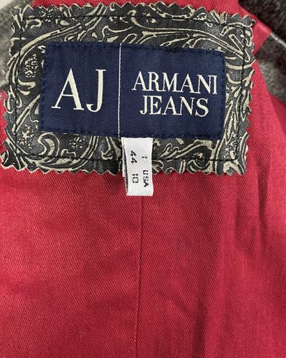  ARMANI Jeans 
Veste en cuir vieilli noir gris 
Taille 40 
(très bel état)