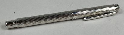  ZERMATT & EIGER 
Steel ballpoint pen with grooved pattern
