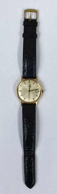  OMEGA 
Men's wristwatch, round case in yellow gold (750), satin-brushed dial, signed,...