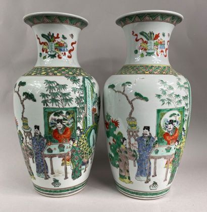  CHINA, 20th century 
Suite of two phoenix-tail shaped porcelain vases with enameled...
