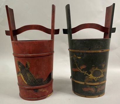 JAPAN 
Set of two Sashidaru / Barrel bucket...