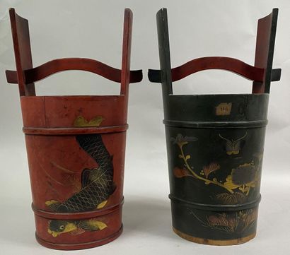  JAPAN 
Set of two Sashidaru / Barrel bucket in red lacquered wood for one and black...