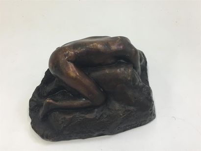 null Sujet en résine et en bronze d'après Rodin 
L : 10 cm