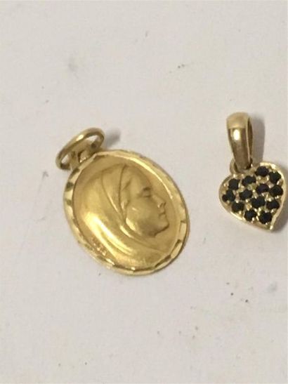 null Médaille de baptème et un pendentif en or jaune pds2, 5 grs